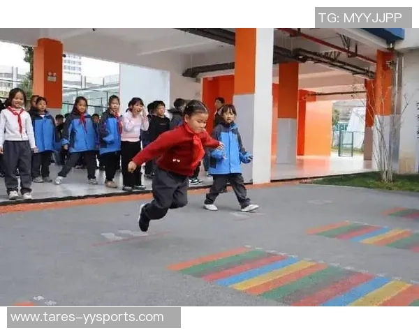 晨光中的2公里，实小少年跑出生长力